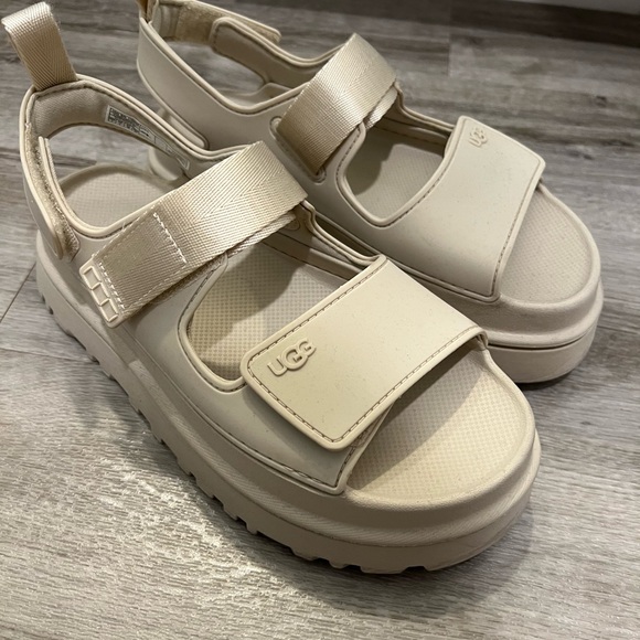 UGG Platform Sandals - Picture 2 of 6